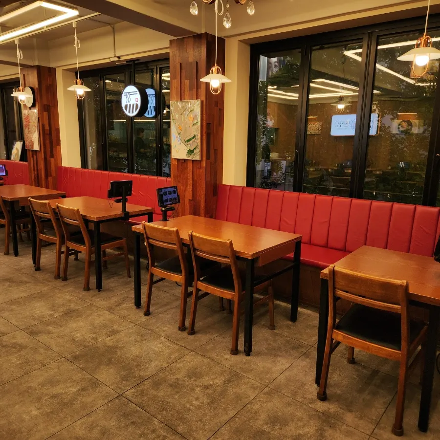 Tablet menu listing ramen, soba, katsu, and rice bowls