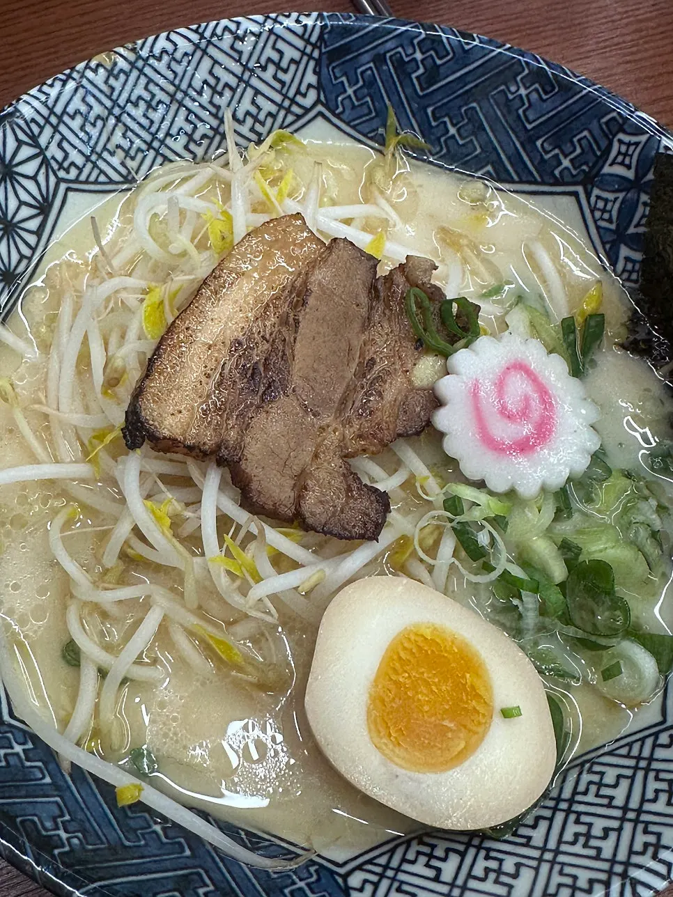 Close-up of tonkotsu ramen with chashu and bean sprouts