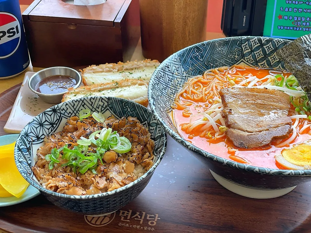 면식당 지웰시티점 돈코츠라멘 세트 상차림