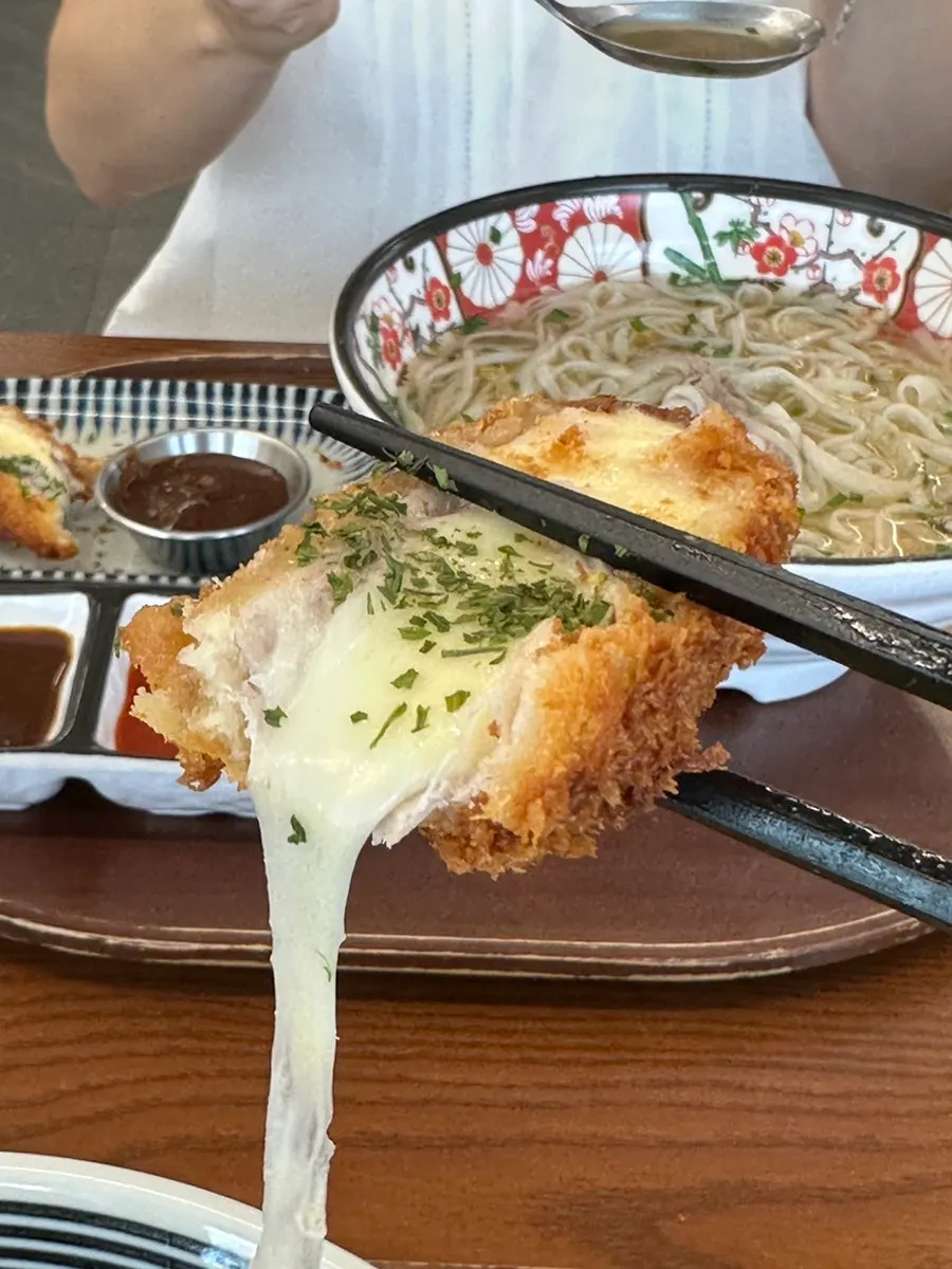 Shabu pho noodles mixed with sauce