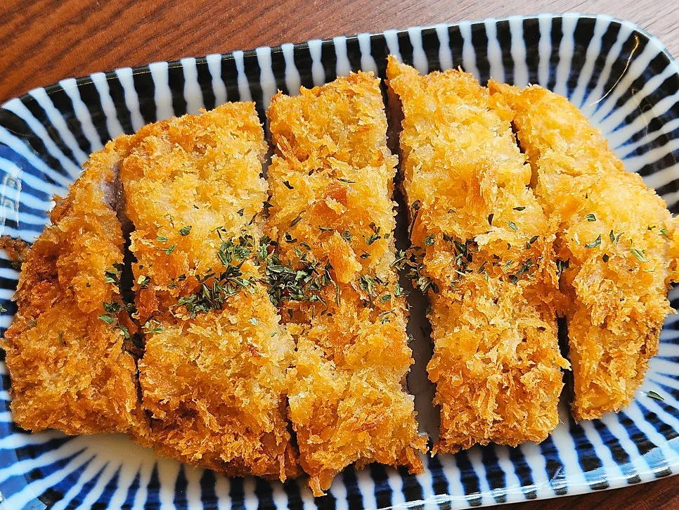 Cross-section of crispy-coated hire katsu