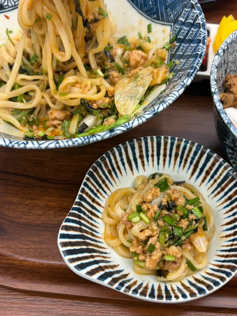 Mazesoba after the sauce has been thoroughly mixed in