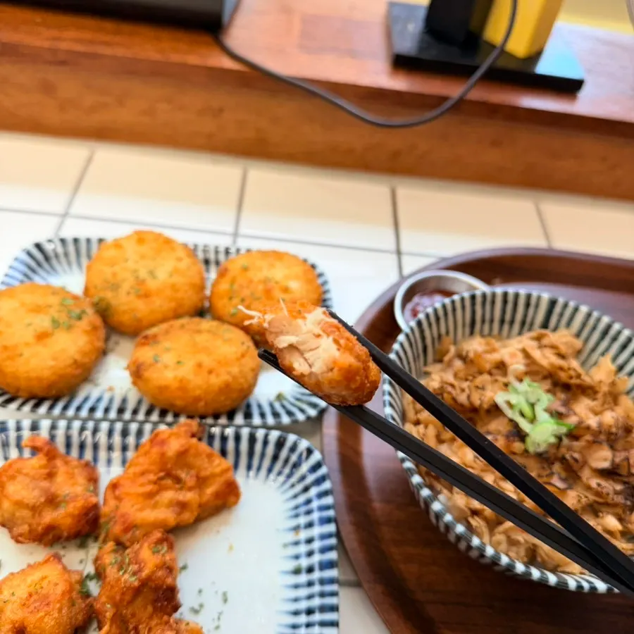 Plate of crispy fried karaage
