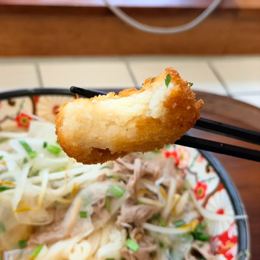 Four pieces of crispy-outside, soft-inside potato croquettes