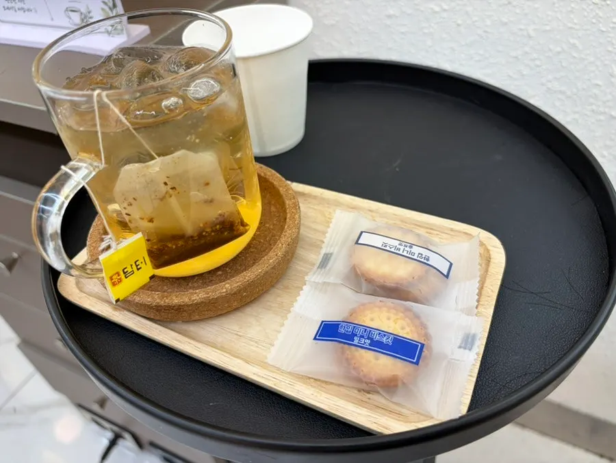 Tea and snacks provided during the service