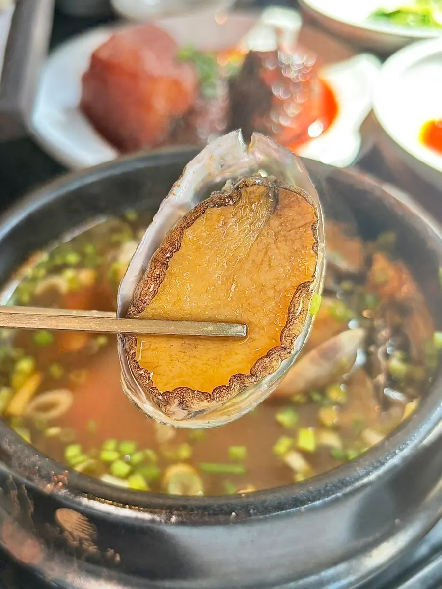 Seafood hot pot with abalone and crab