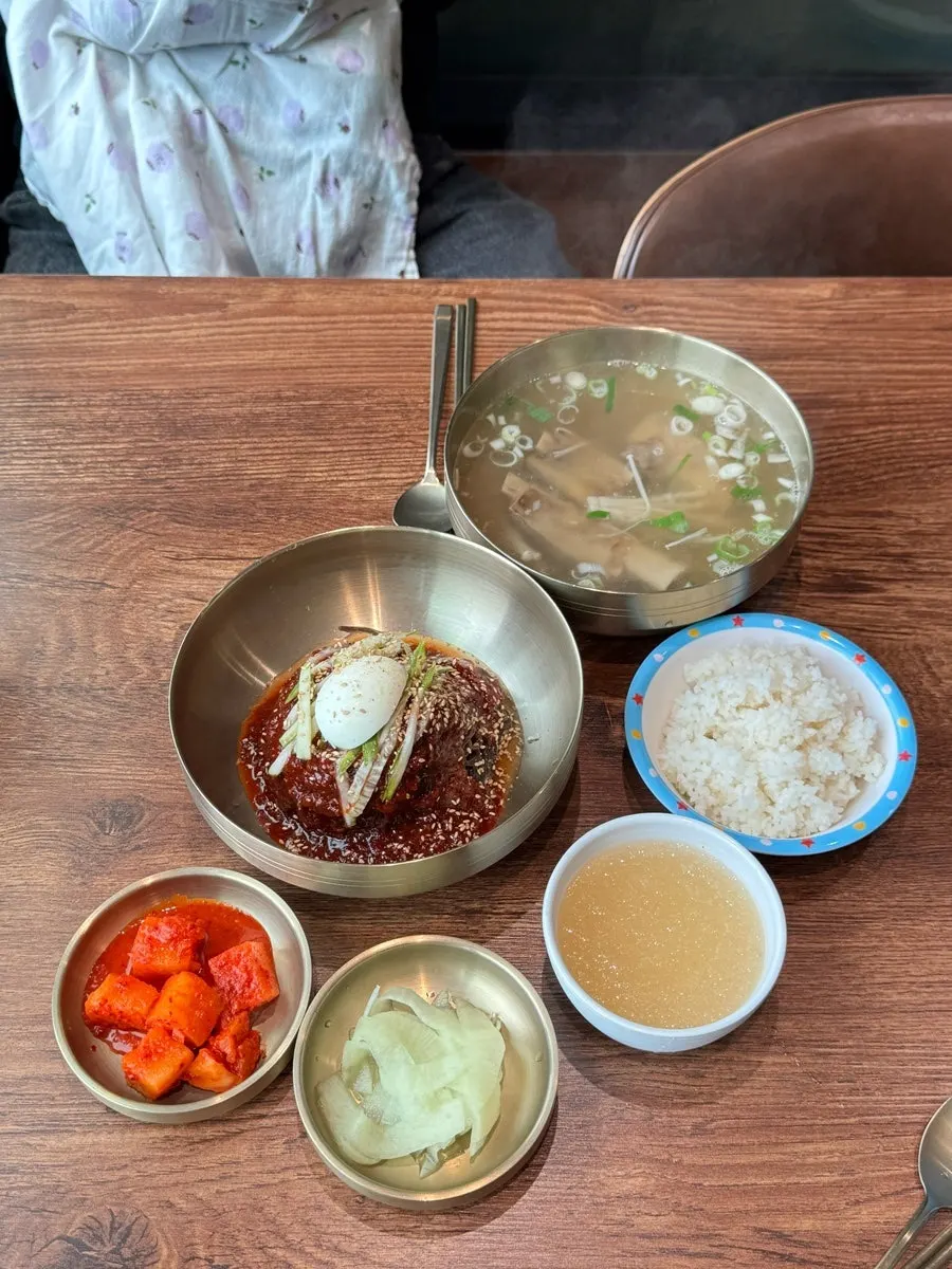 Full spread on the table at Naengmyeon Gajun