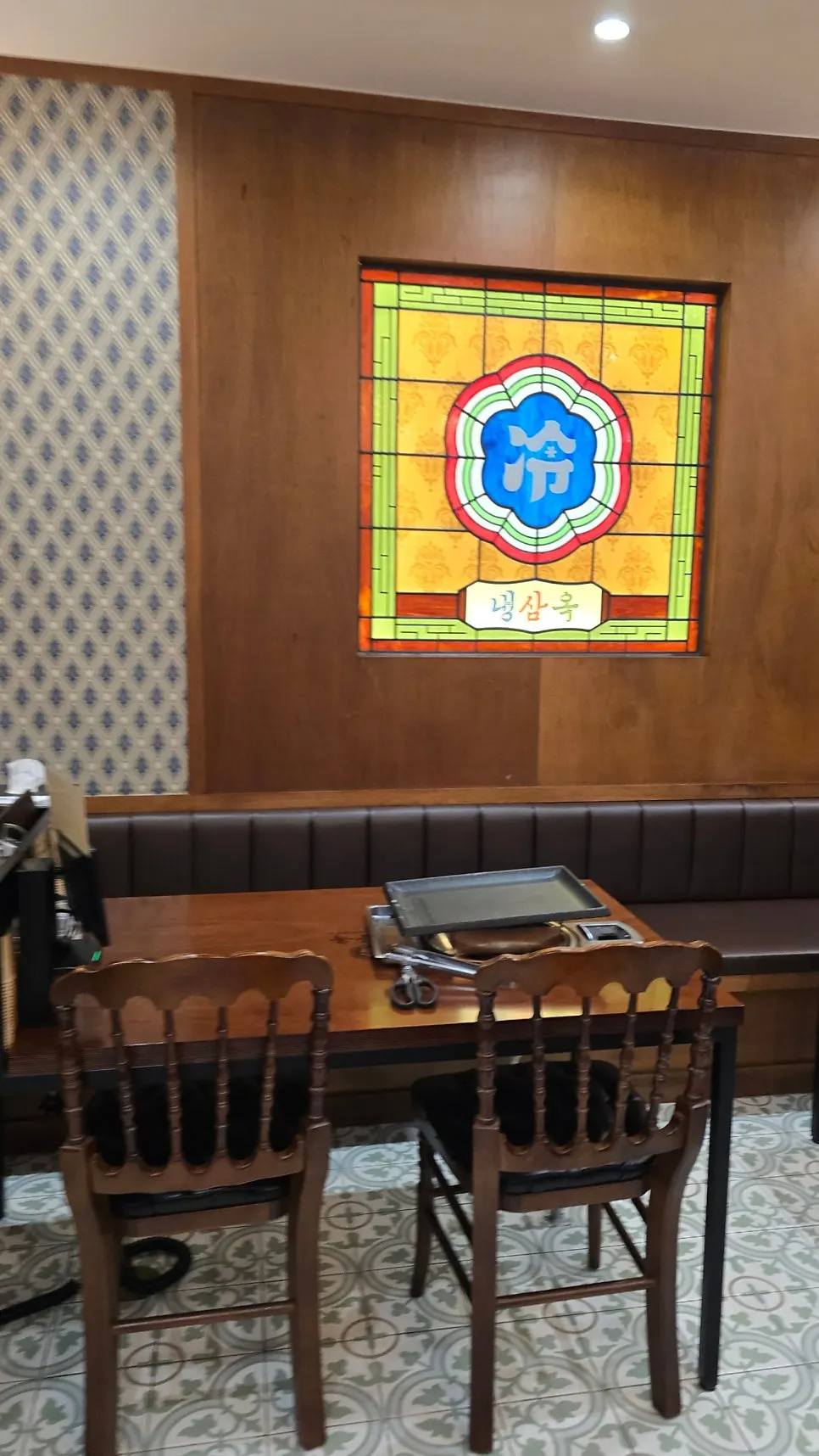 Naengsamok's interior, reinterpreting a Gyeongseong-era noble house