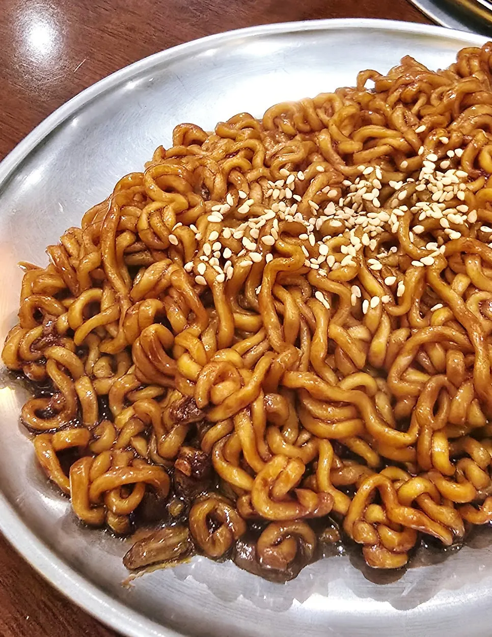 Unpan japchaguetti mixed right on the grill pan