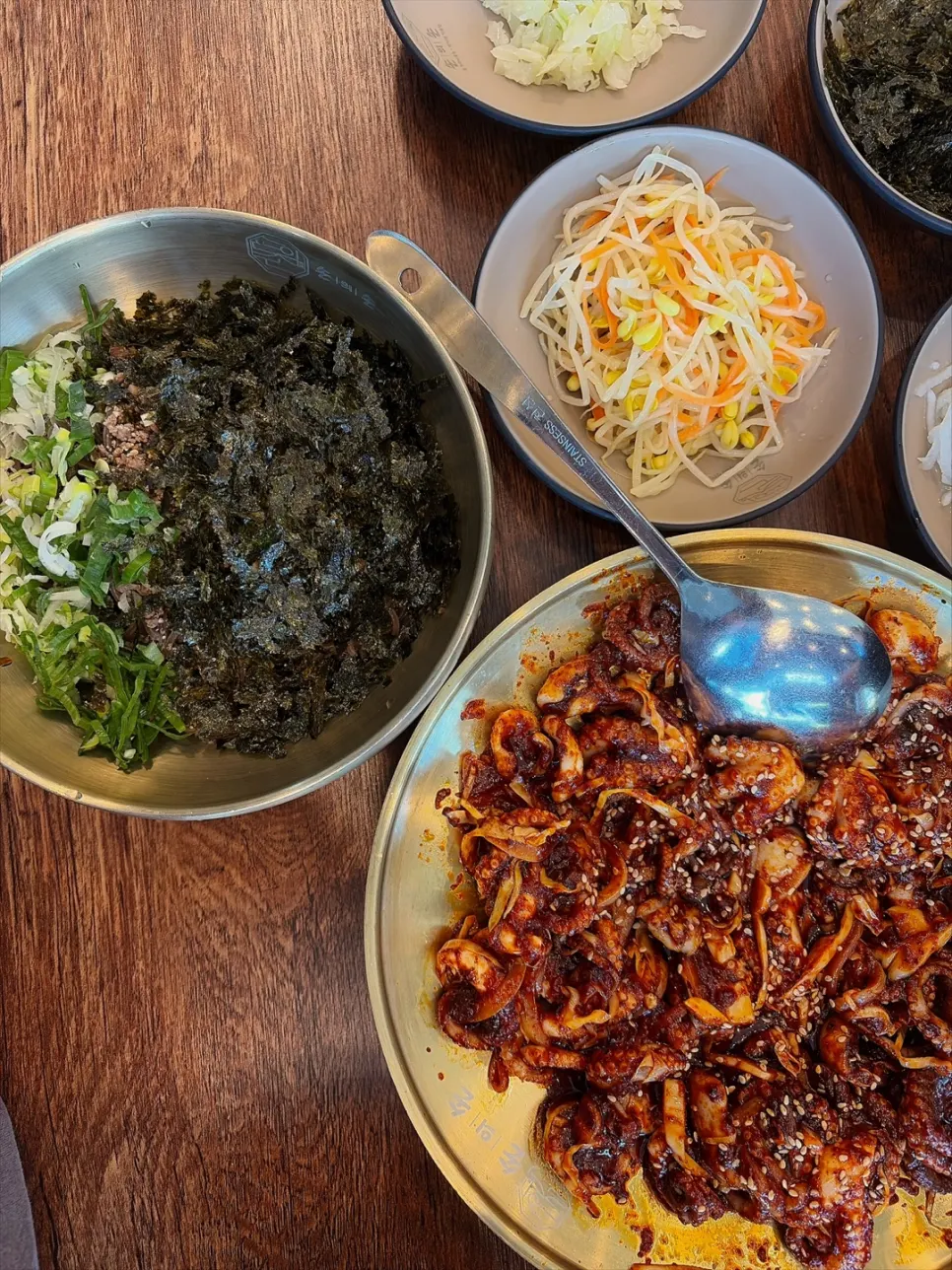 통통한 쭈꾸미가 담긴 접시