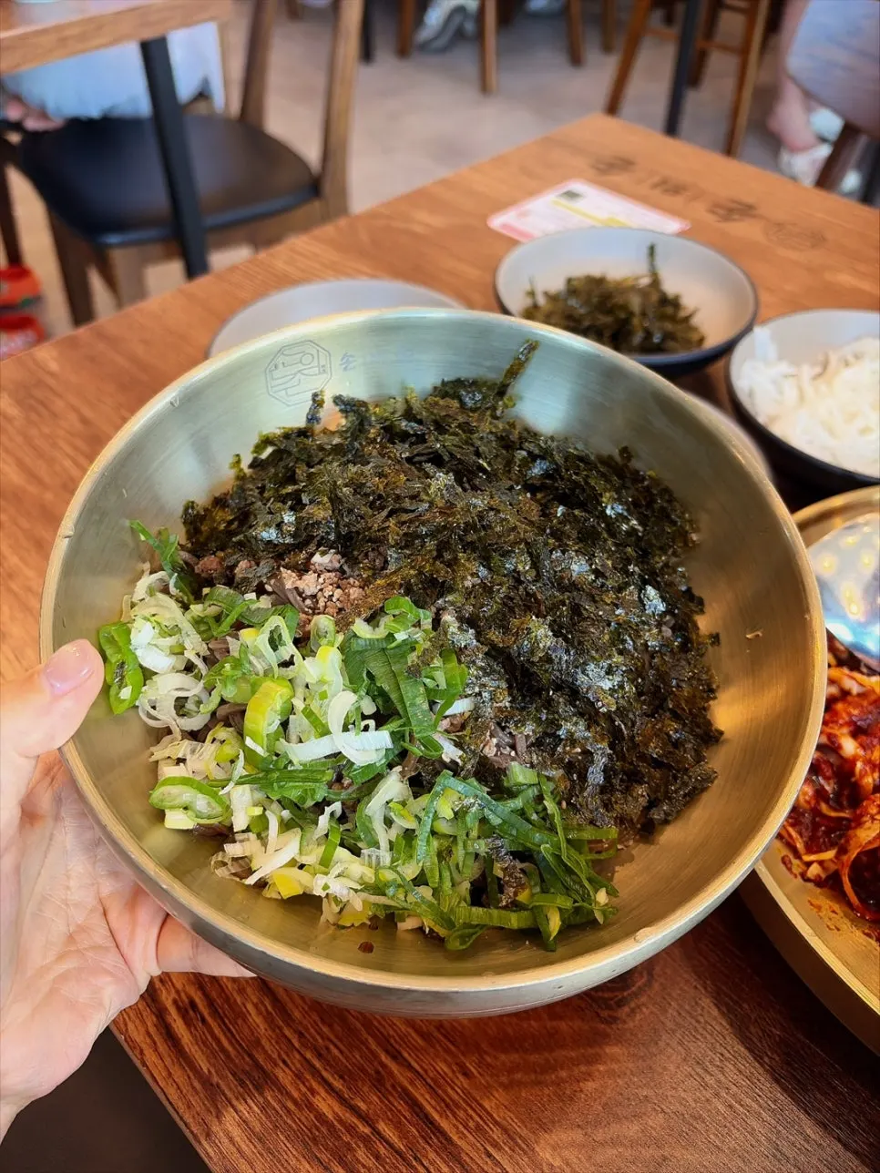 함께 주문한 들기름 메밀국수
