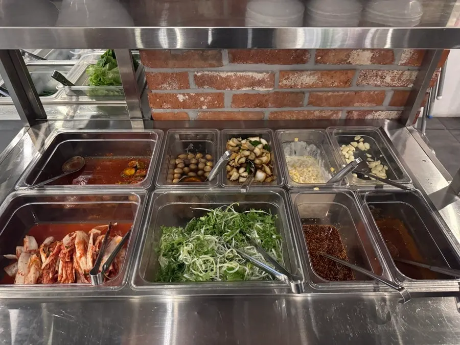 Side dishes brought from the self-serve bar