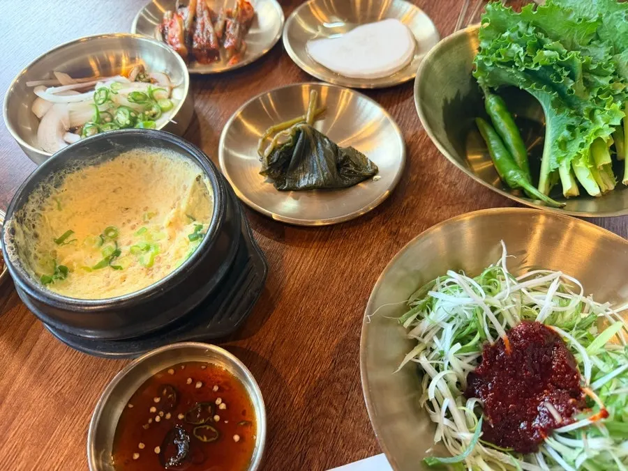 Steamed egg and mustard leaf kimchi basic side dishes