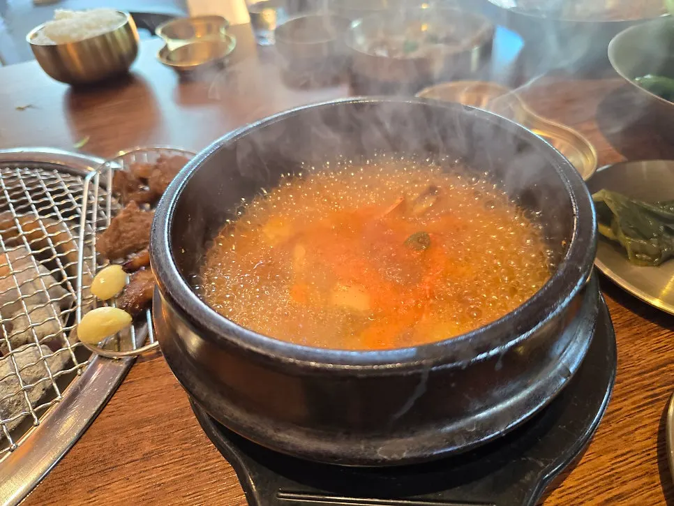 마무리로 주문한 된장찌개 청국장