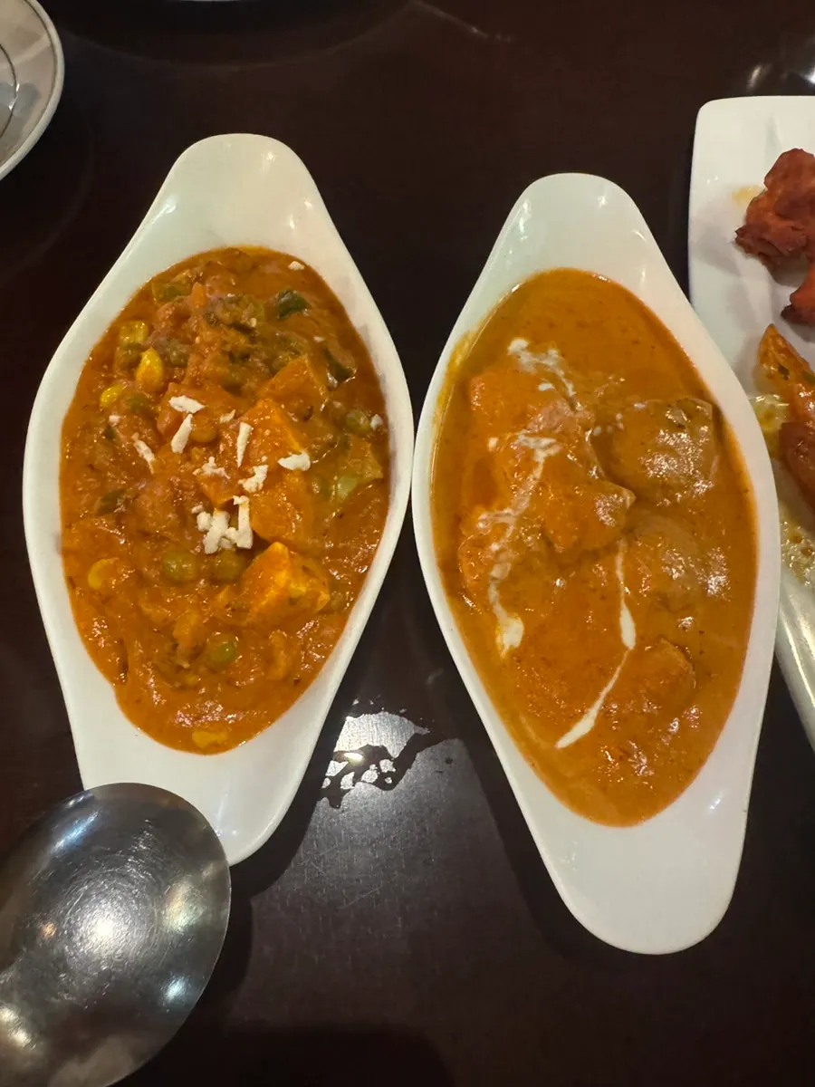 커플세트로 나온 치킨마크니와 야채커리