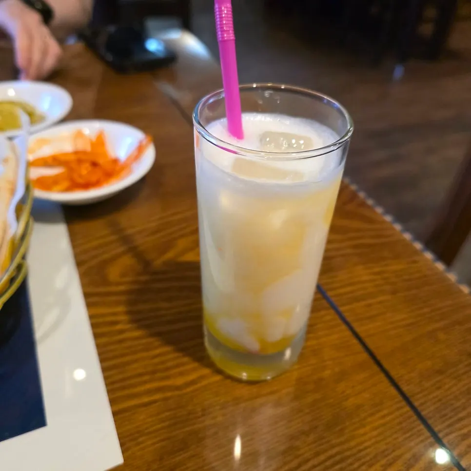 야채커리를 난에 올린 한 입