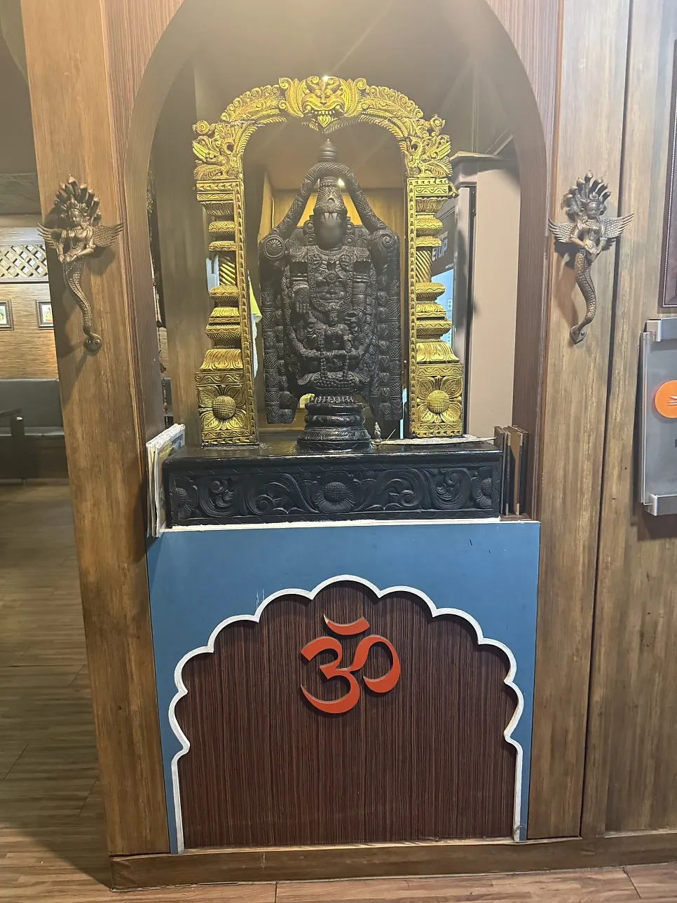 Sign about ingredients at Namaste Dongmyo Branch