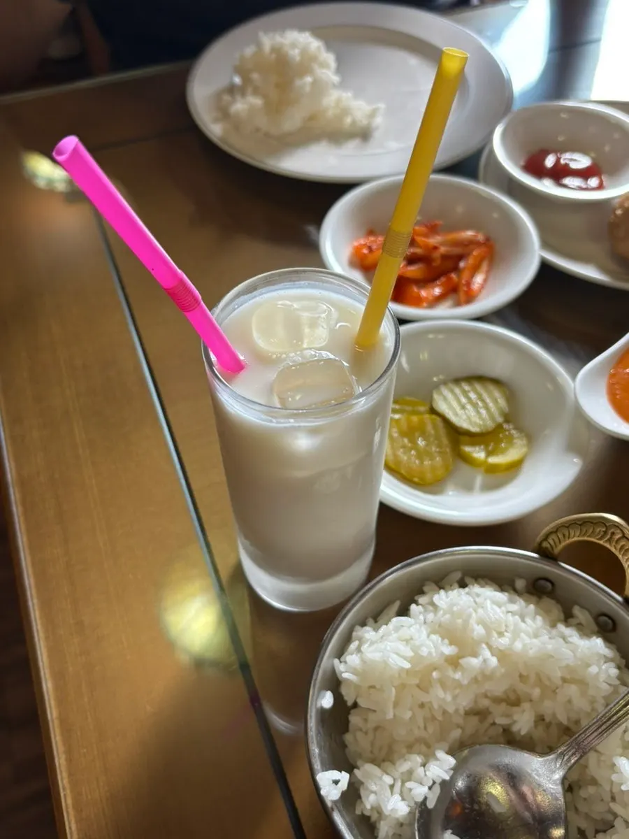 세트 음료로 선택한 요거트