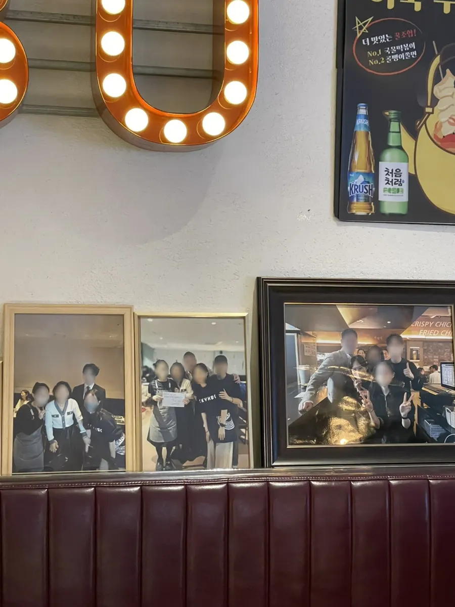 Celebrity signatures hanging on the restaurant wall