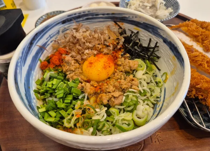 Mazesoba with various ingredients and seasonings