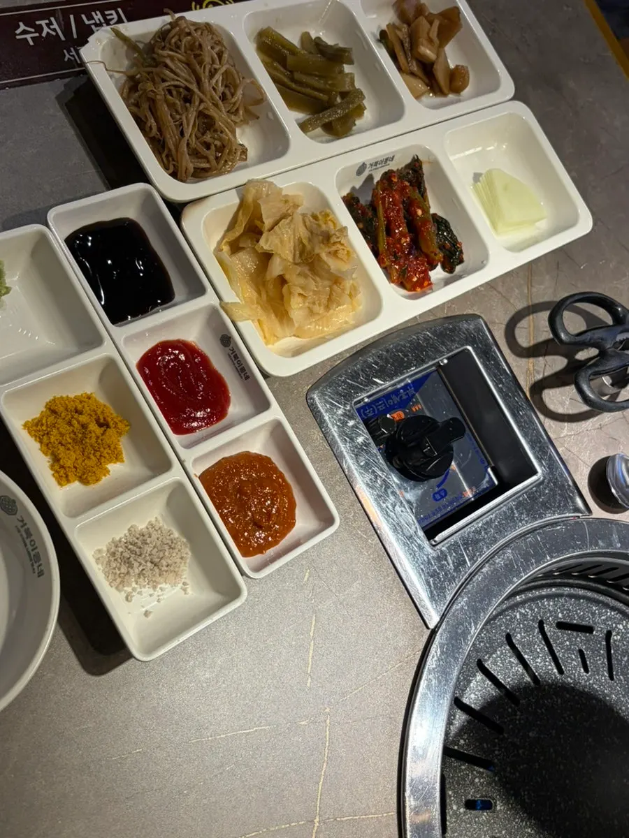 Basic banchan set that pairs well with the meat