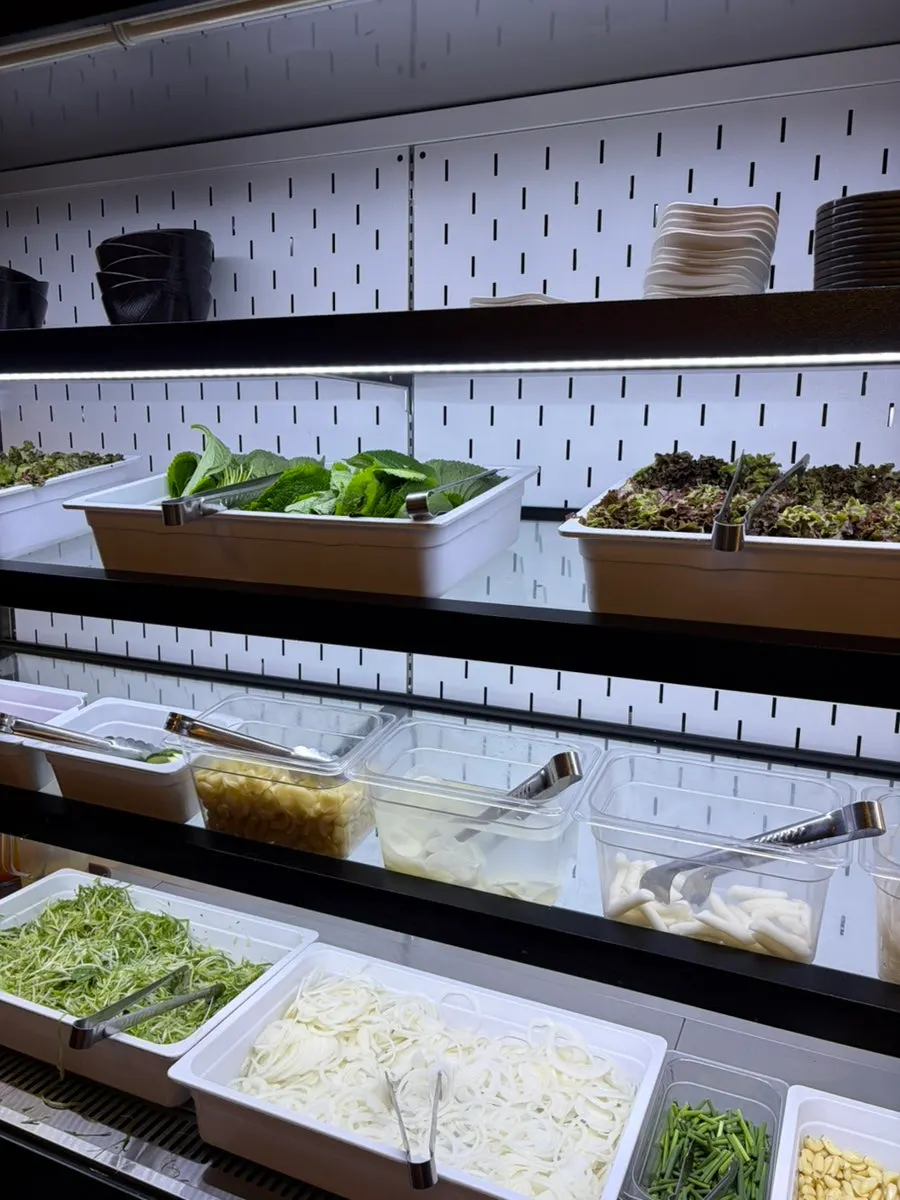 Lettuce wraps set out at the self-serve corner