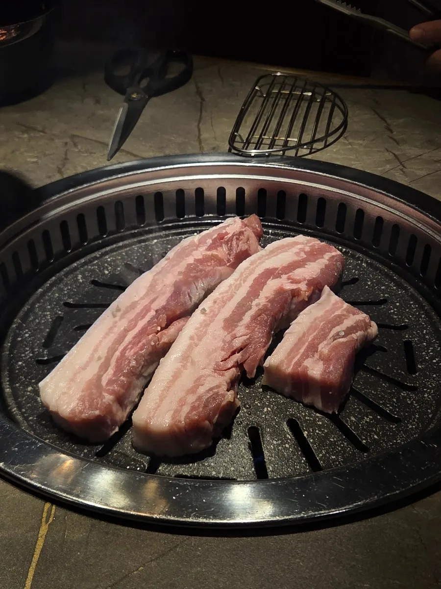 Various dipping sauces for the meat