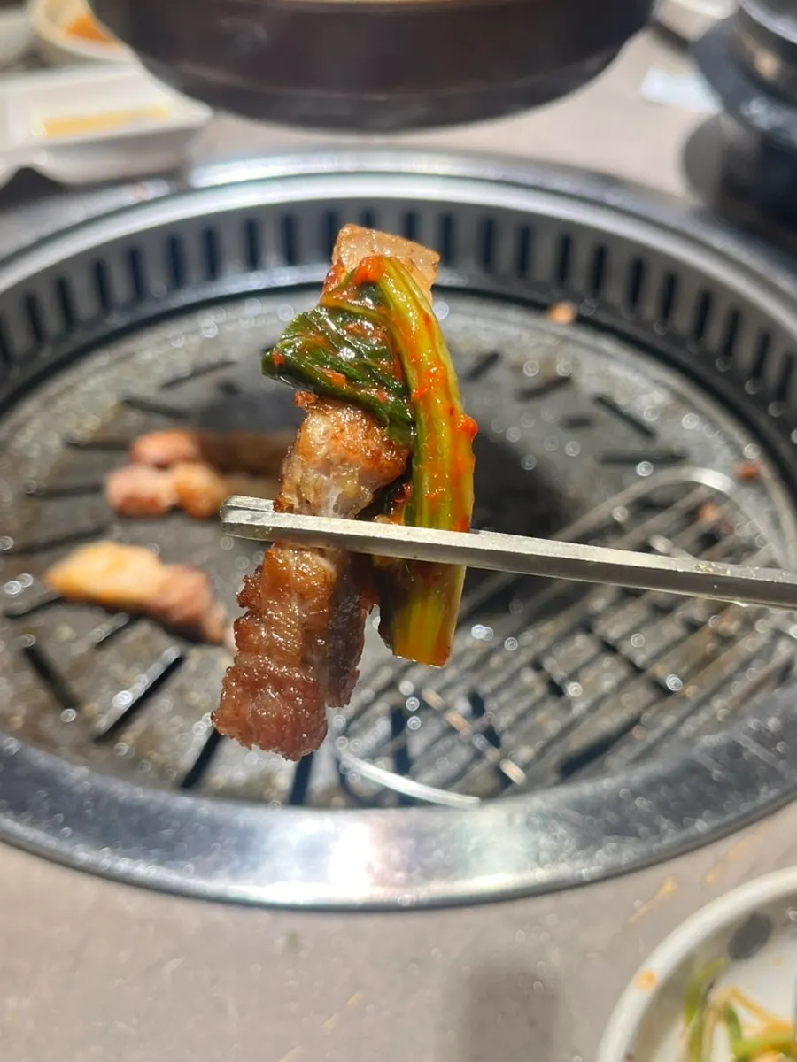 추가 주문한 오겹살