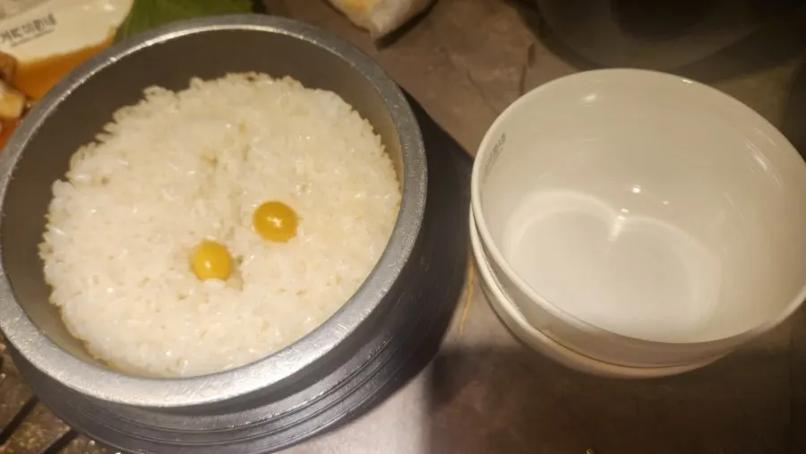Nurungji-tang made from the stone pot rice