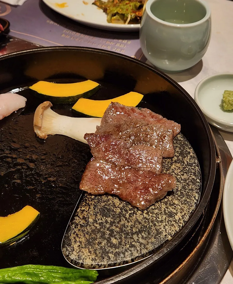 Pickled myeongi leaves and whole-grain mustard