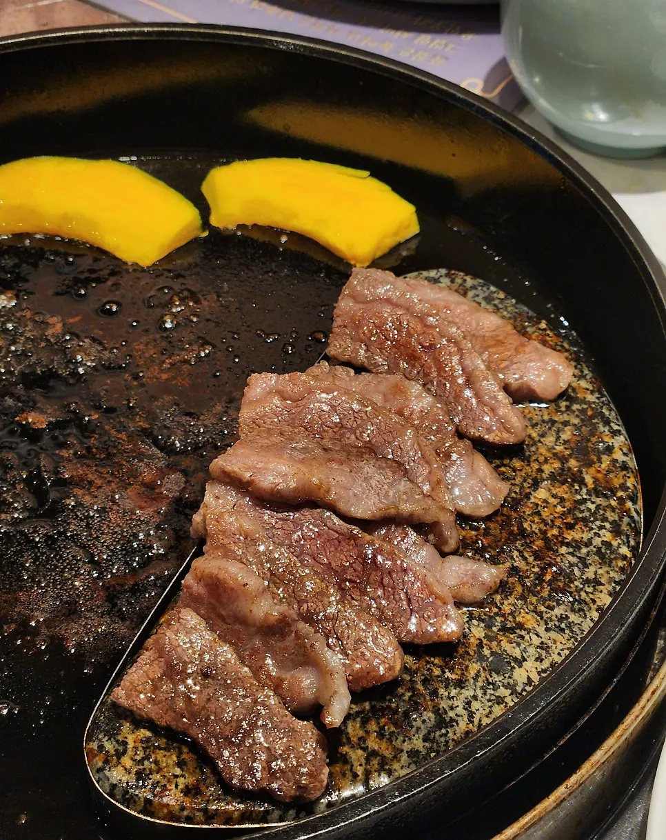 Galbisal cut into easy-to-eat pieces