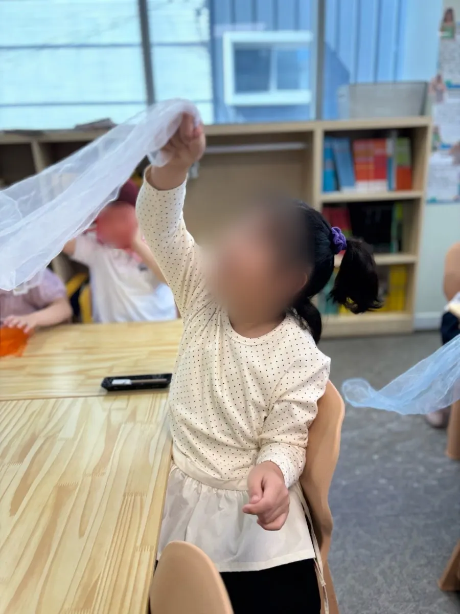 Looking over size 140·150 kids' clothing