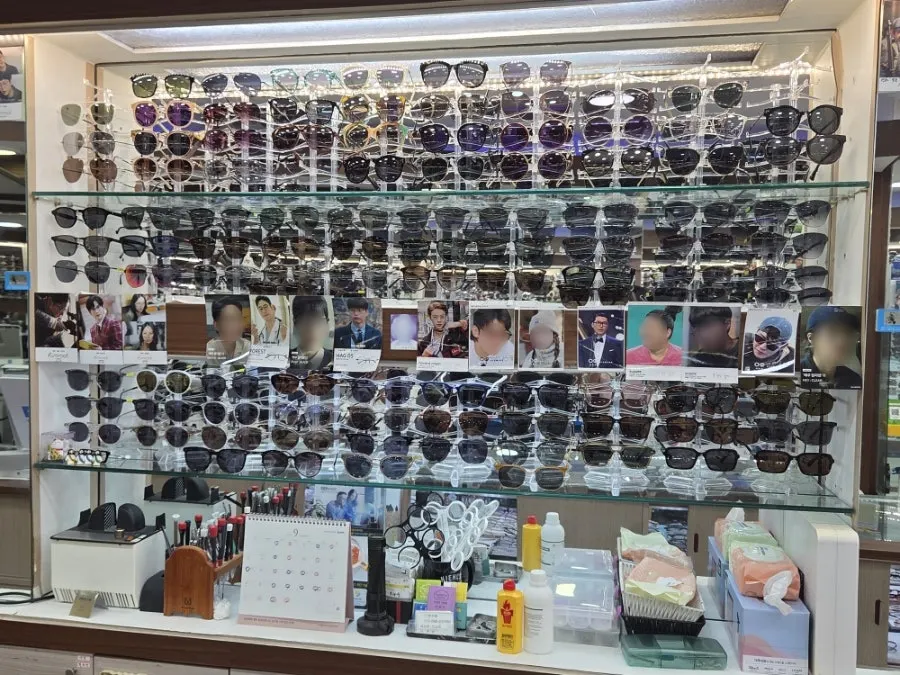 Sunglasses in varied colors and shapes