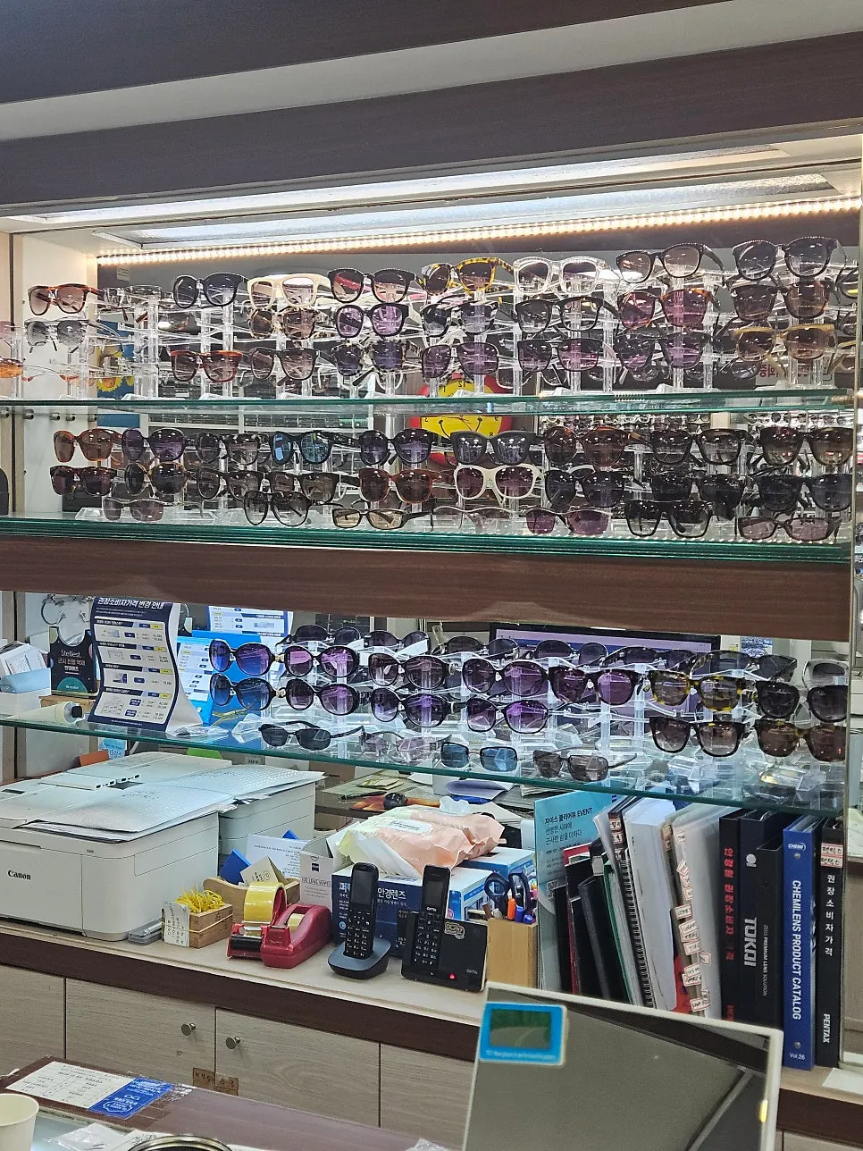 Interior of the Angyeonggwa Saradeul store