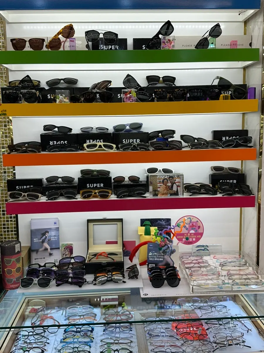 Display counter with imported and domestic frames