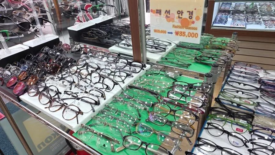회현역 7번 출구 인근 남대문시장길 거리