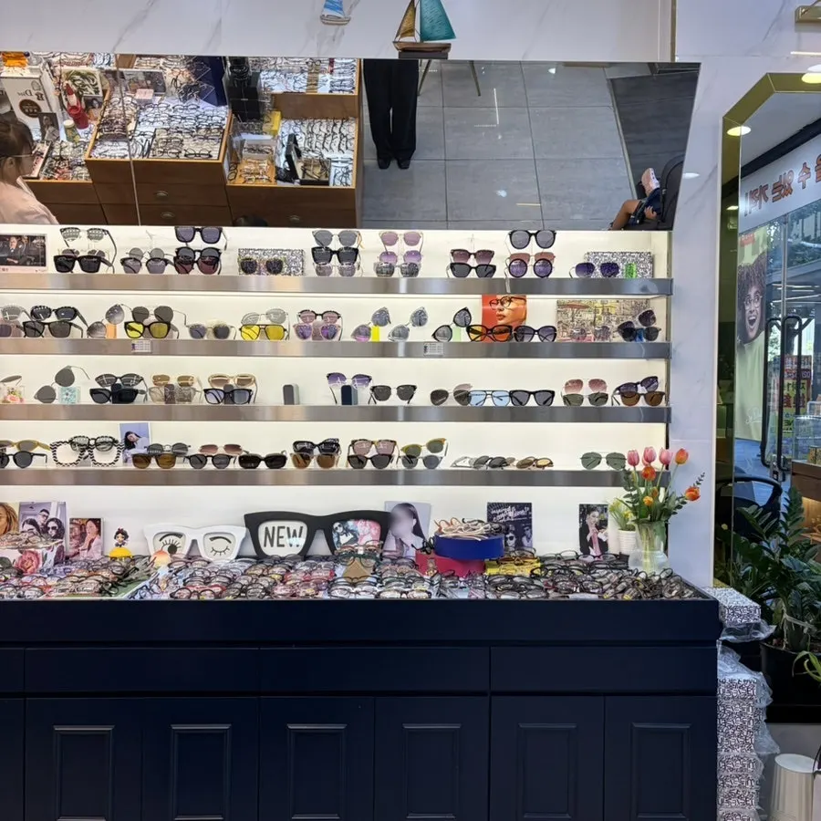 Photo related to basic store information for 007 Optical
