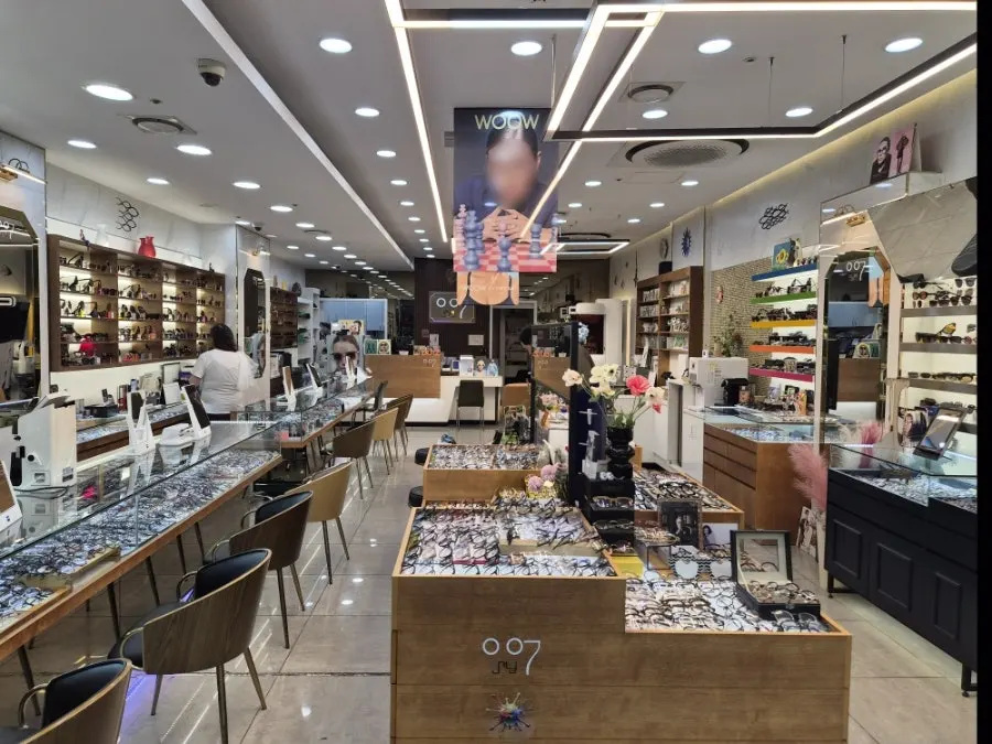 Storefront entrance of 007 Optical