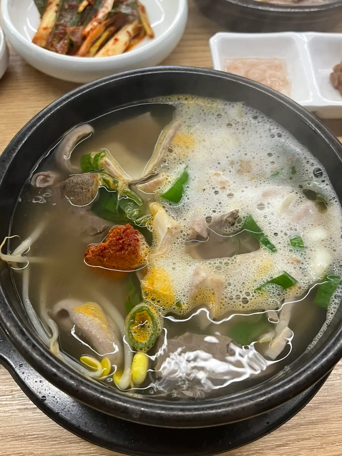 Full table spread of the Changpyeong Market Gukbap Set