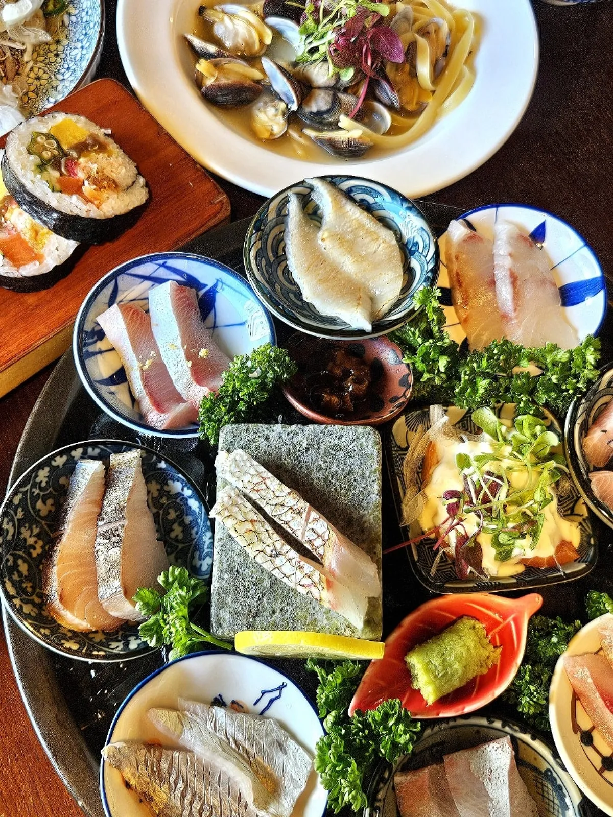 Neatly arranged aged sashimi at Namhae Mulgogi