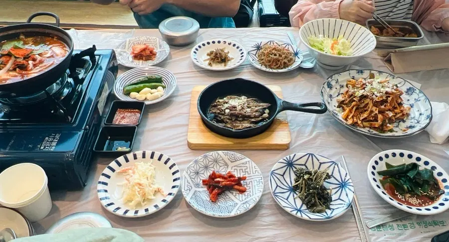 기장 대변항 멸치회 전문점 남항횟집