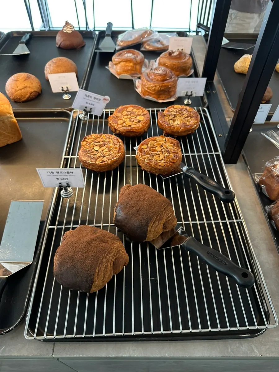 Plain breads like salt bread and toast bread on display