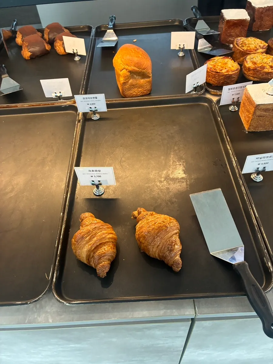 Dessert corner displaying pound cakes and rusks