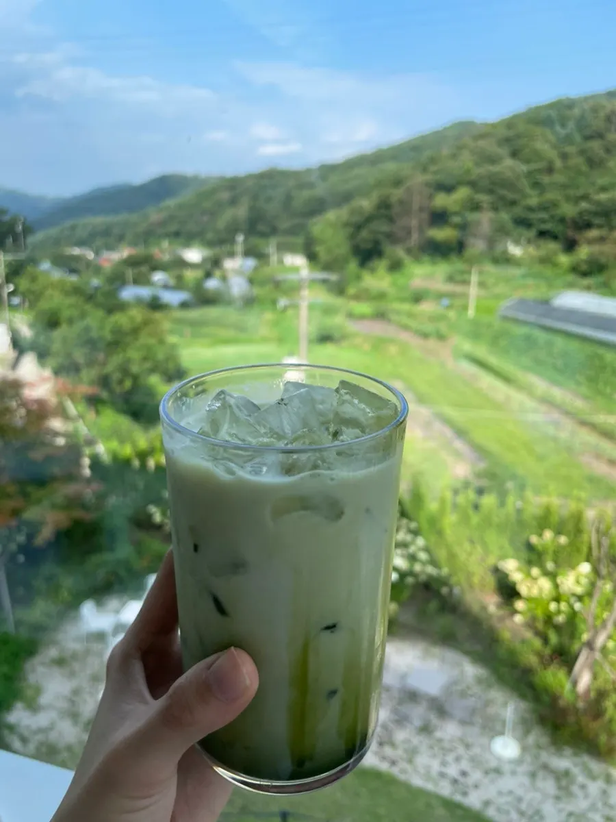 카페 숨 제주말차라떼 한 잔