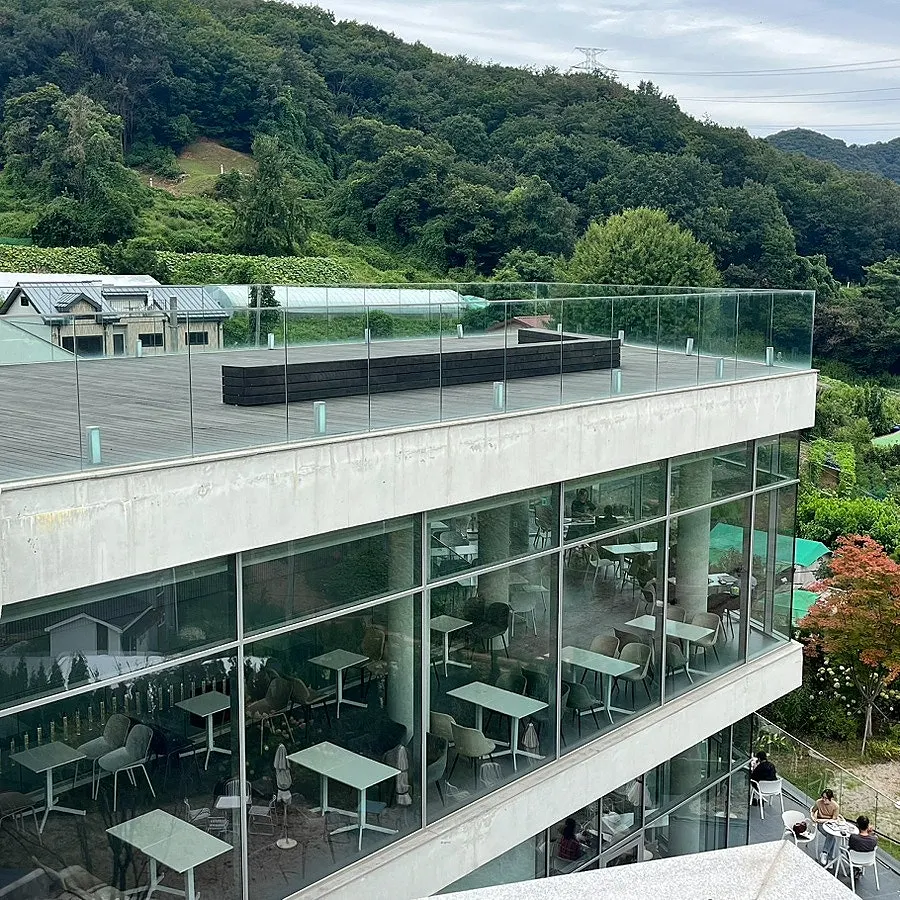 카페 숨 루프탑 공간
