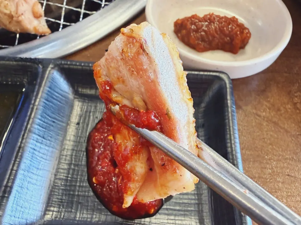 소금구이 닭갈비와 막국수 한 상