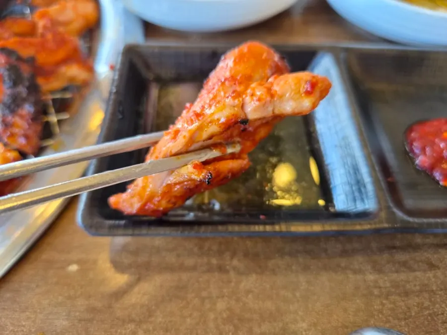 Marinated dakgalbi after final trimming by staff