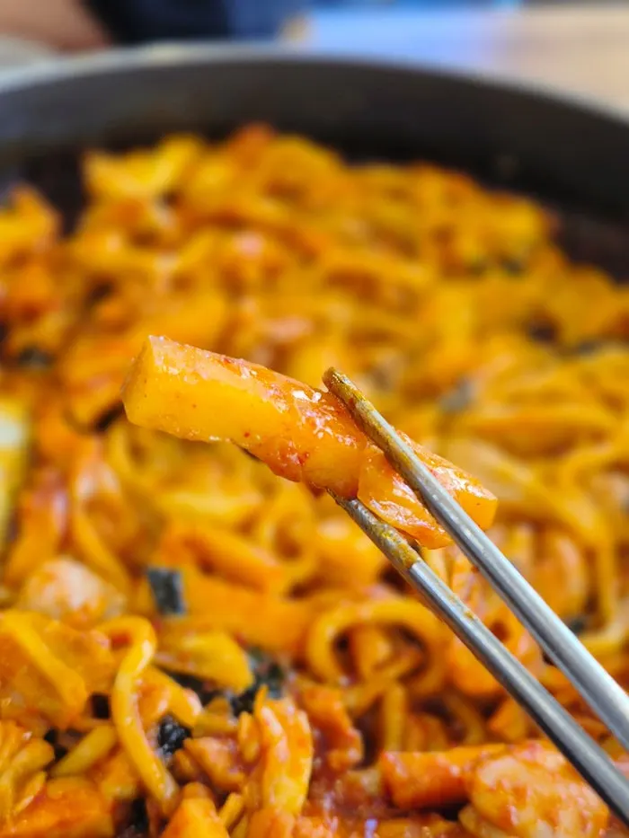 Special sauce dakgalbi with glass noodles