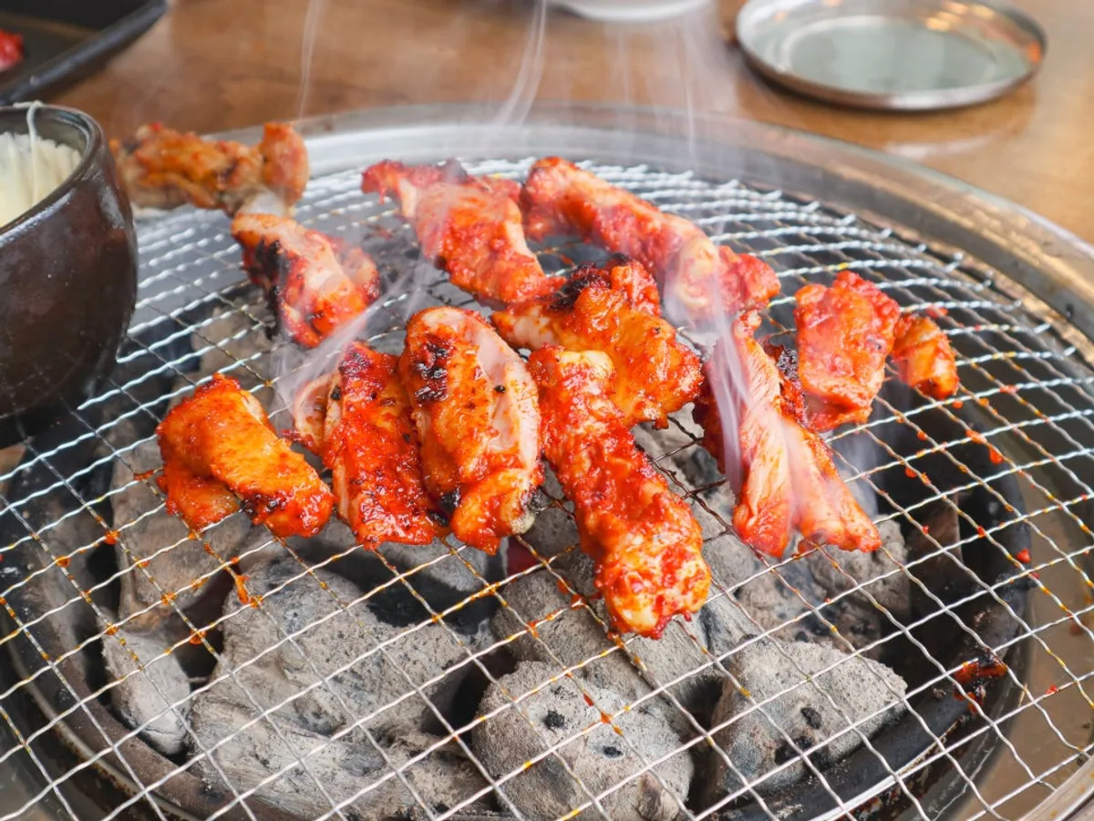 A full spread of charcoal-grilled dakgalbi at Namiseom Anbanji Dakgalbi in Gapyeong