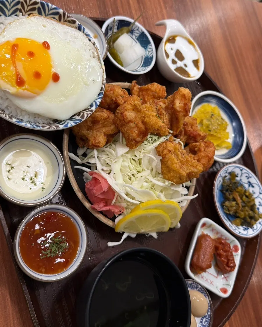 Karaage set meal components